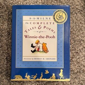 Winnie-the-Pooh: The Complete Tales & Poems - Blue Edition